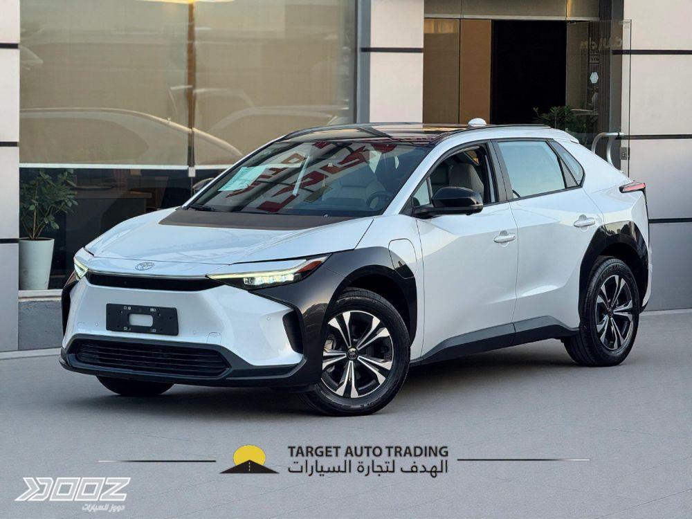 تويوتا بي زد فور اكس 2023 للبيع في عمان