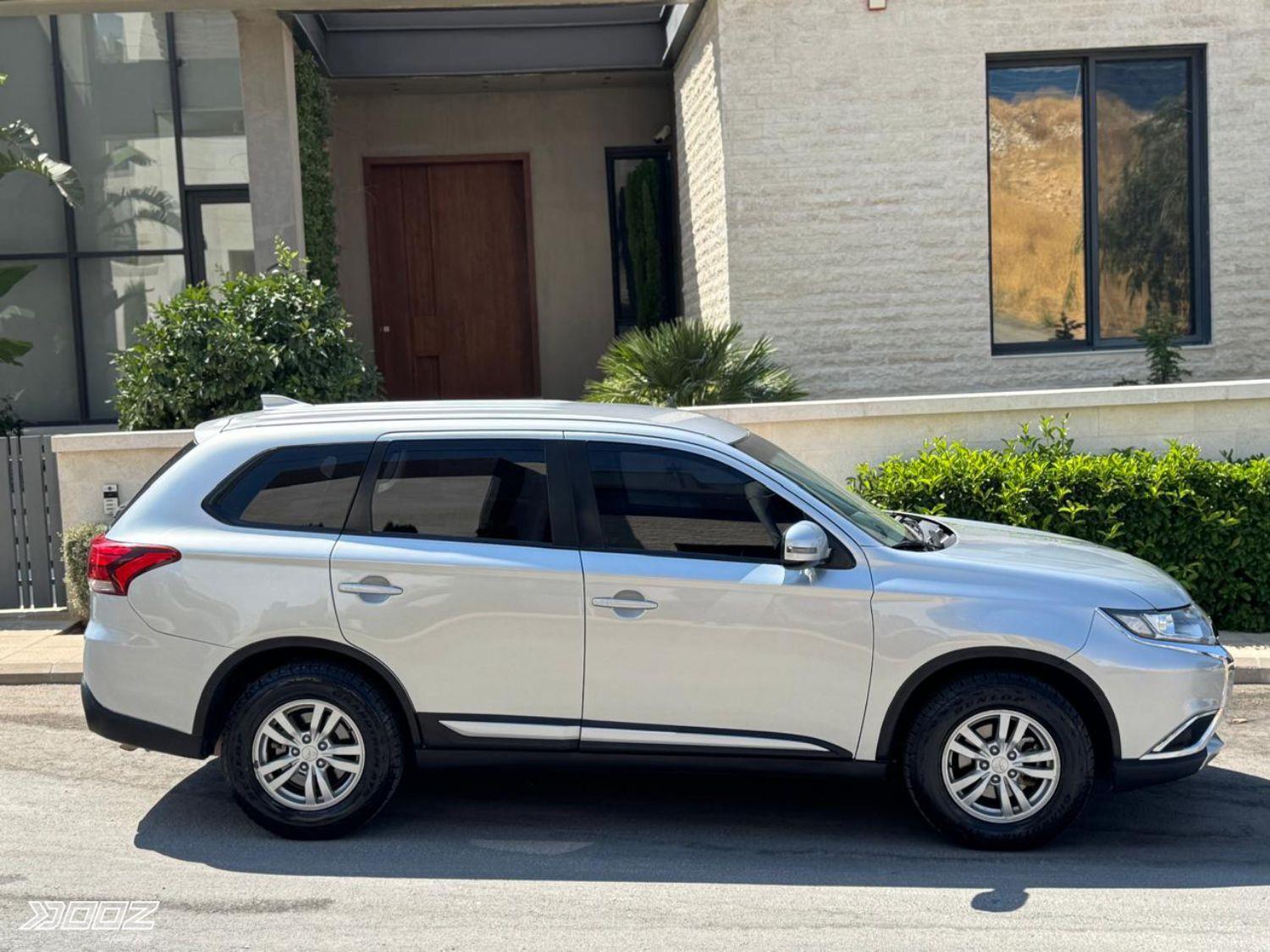 Mitsubishi Outlander 2018 for sale in Amman