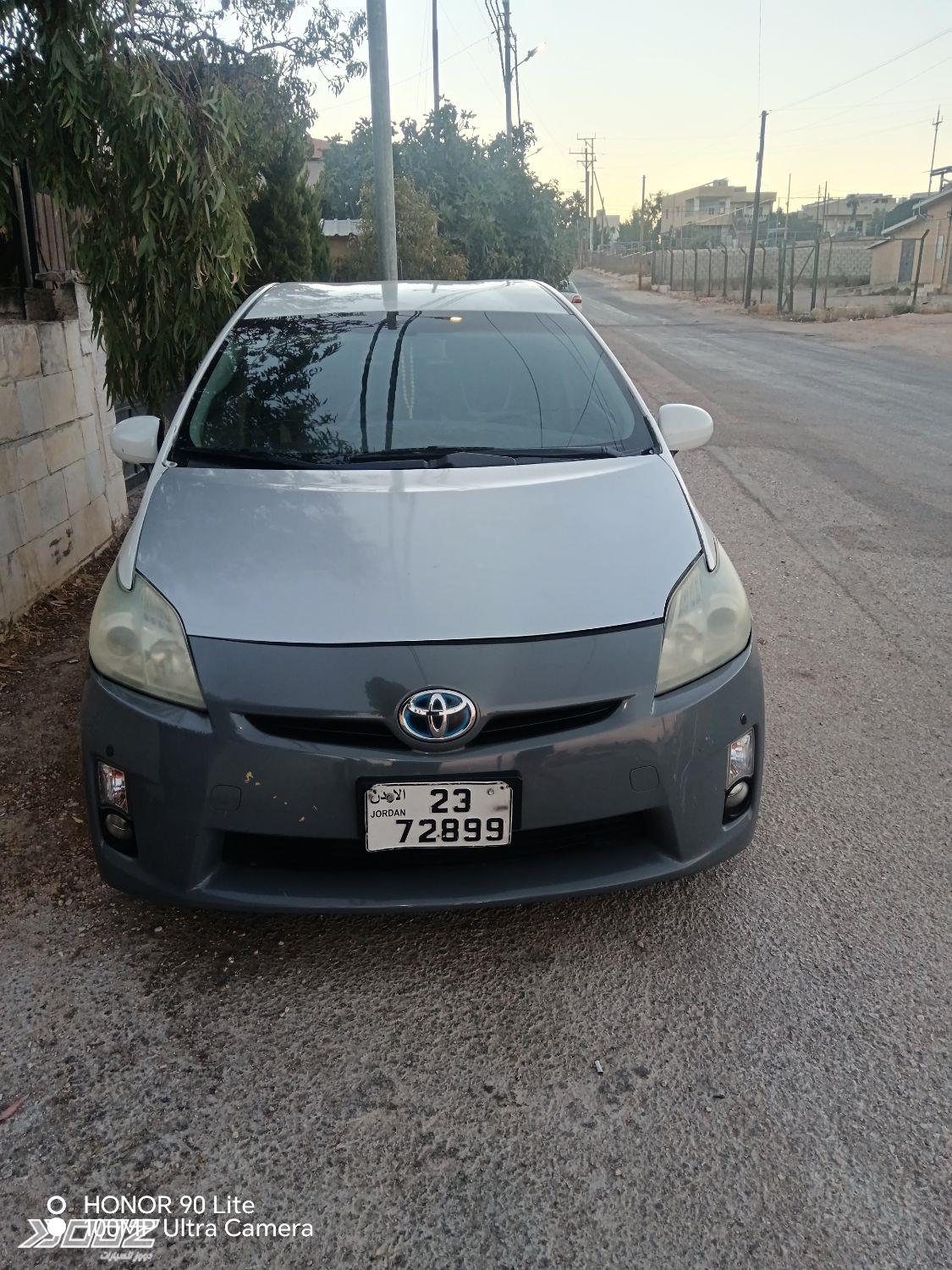 Toyota Prius 2015 for sale in Ajloun