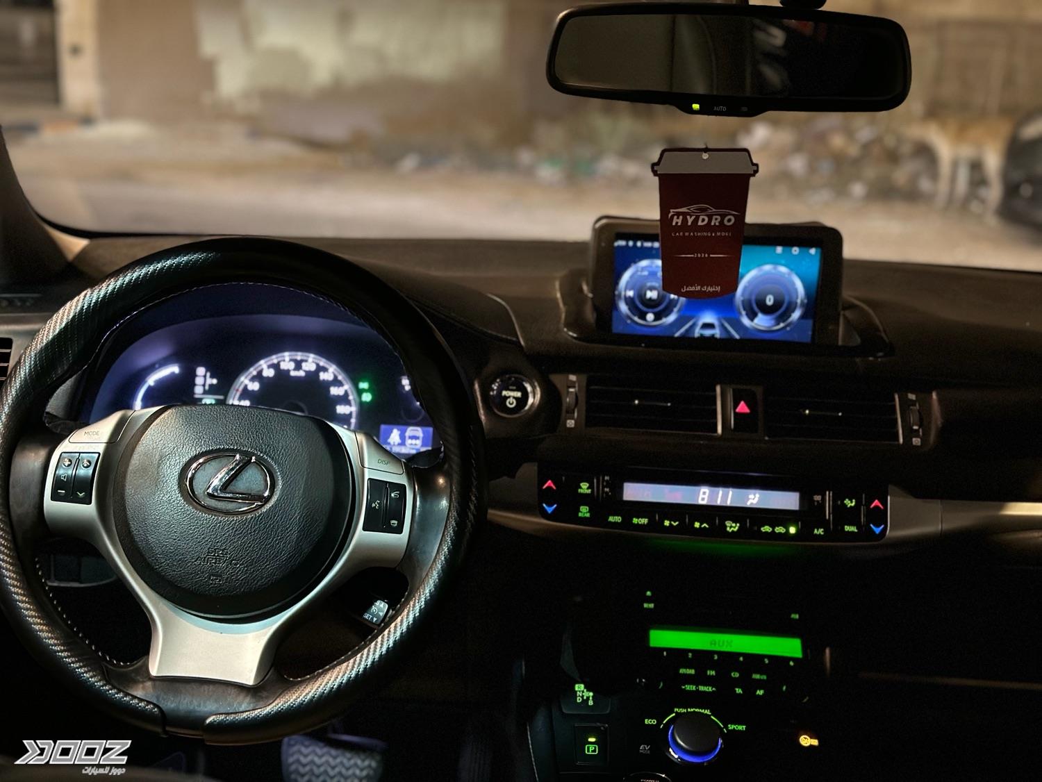 Lexus CT200H 2012 for sale in Zarqa