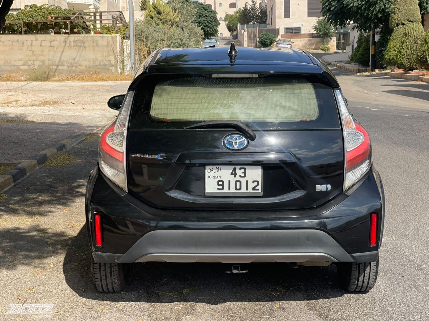 Toyota Prius C 2018 for sale in Amman