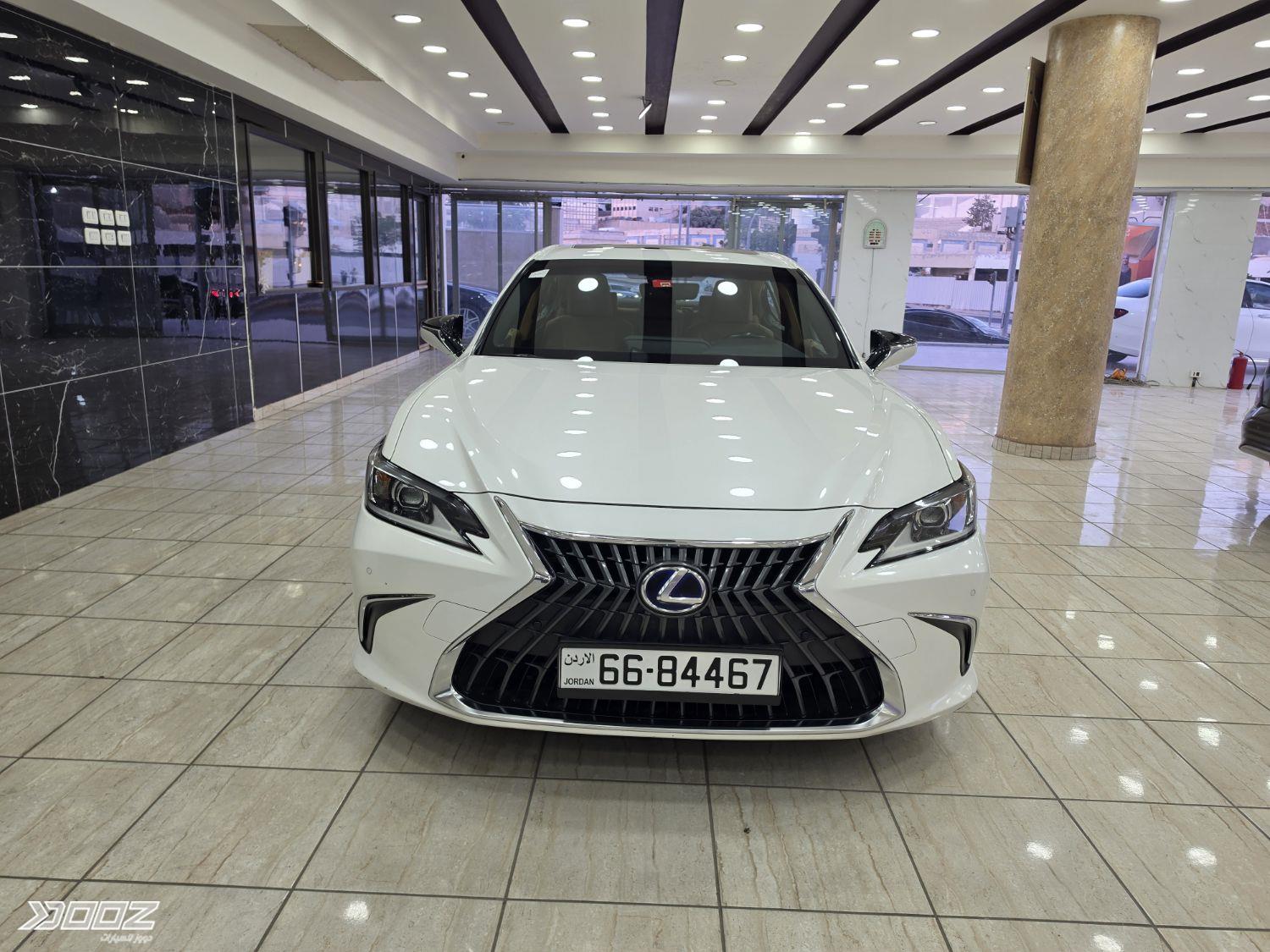 Lexus ES300H 2022 for sale in Amman
