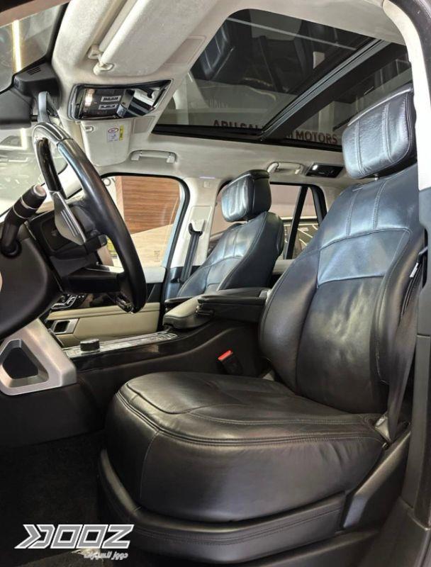 Land Rover Range Rover Vogue P400e 2020 for sale in Zarqa-freezone