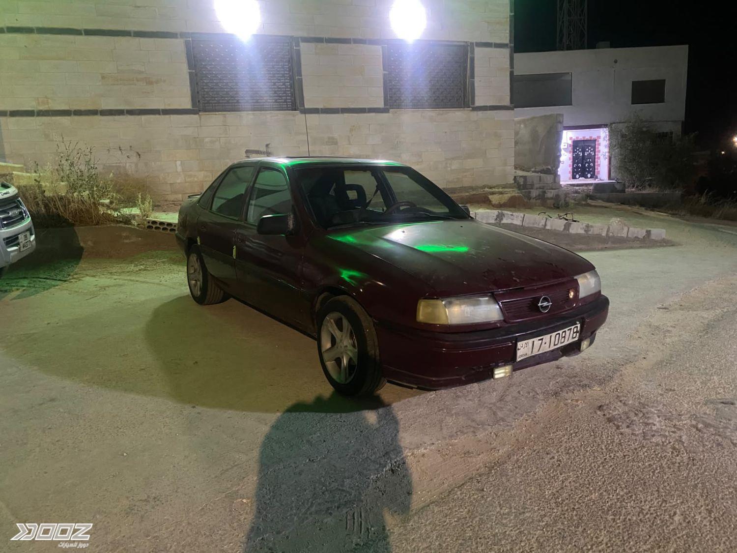 Opel Vectra A 1990 for sale in Mafraq