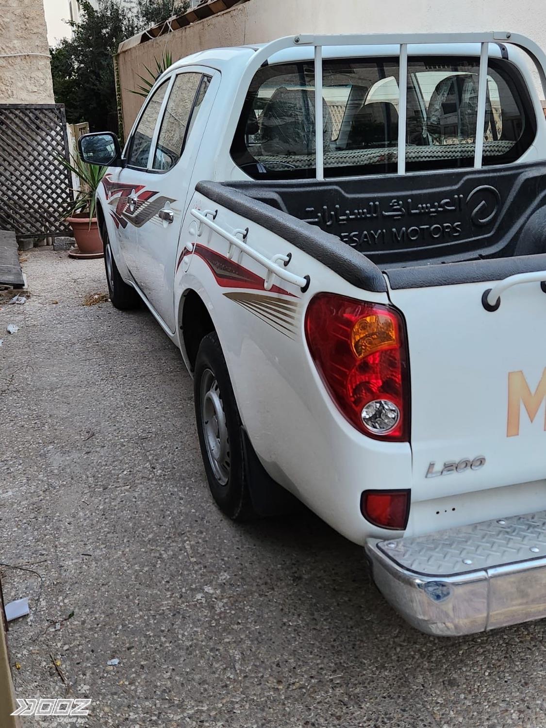 Mitsubishi L200 2015 for sale in Amman
