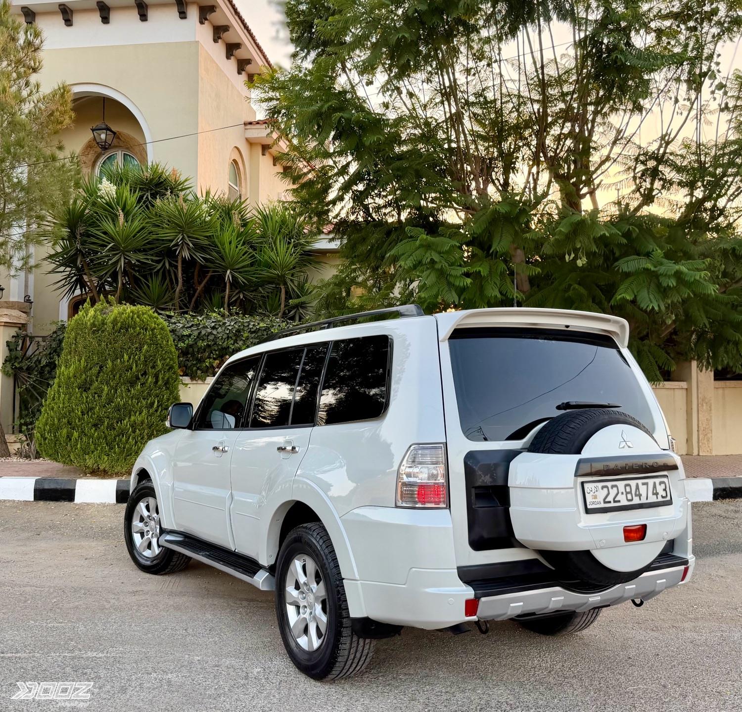 ميتسوبيشي Pajero 2011 للبيع في عمان
