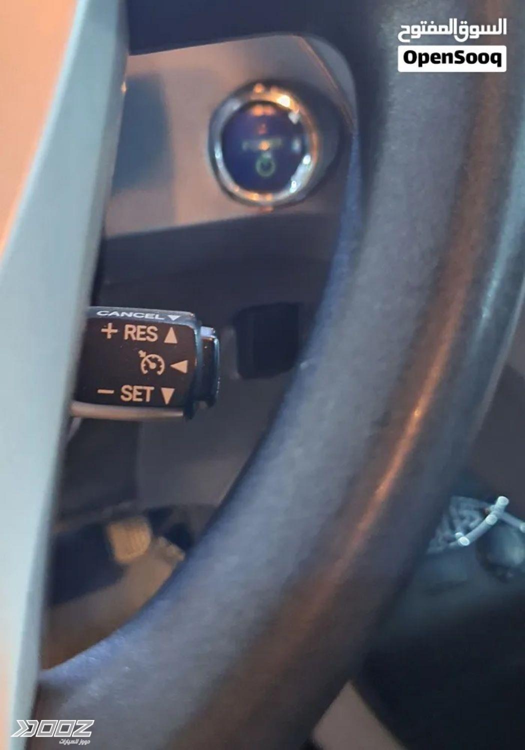 تويوتا Prius 2014 للبيع في عمان
