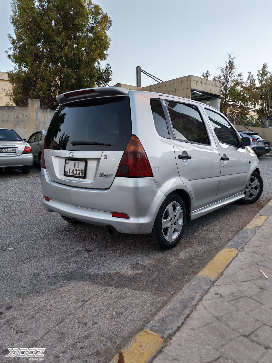 Daihatsu YRV 2001 for sale in Amman