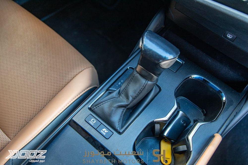 Lexus ES300H 2022 for sale in Amman