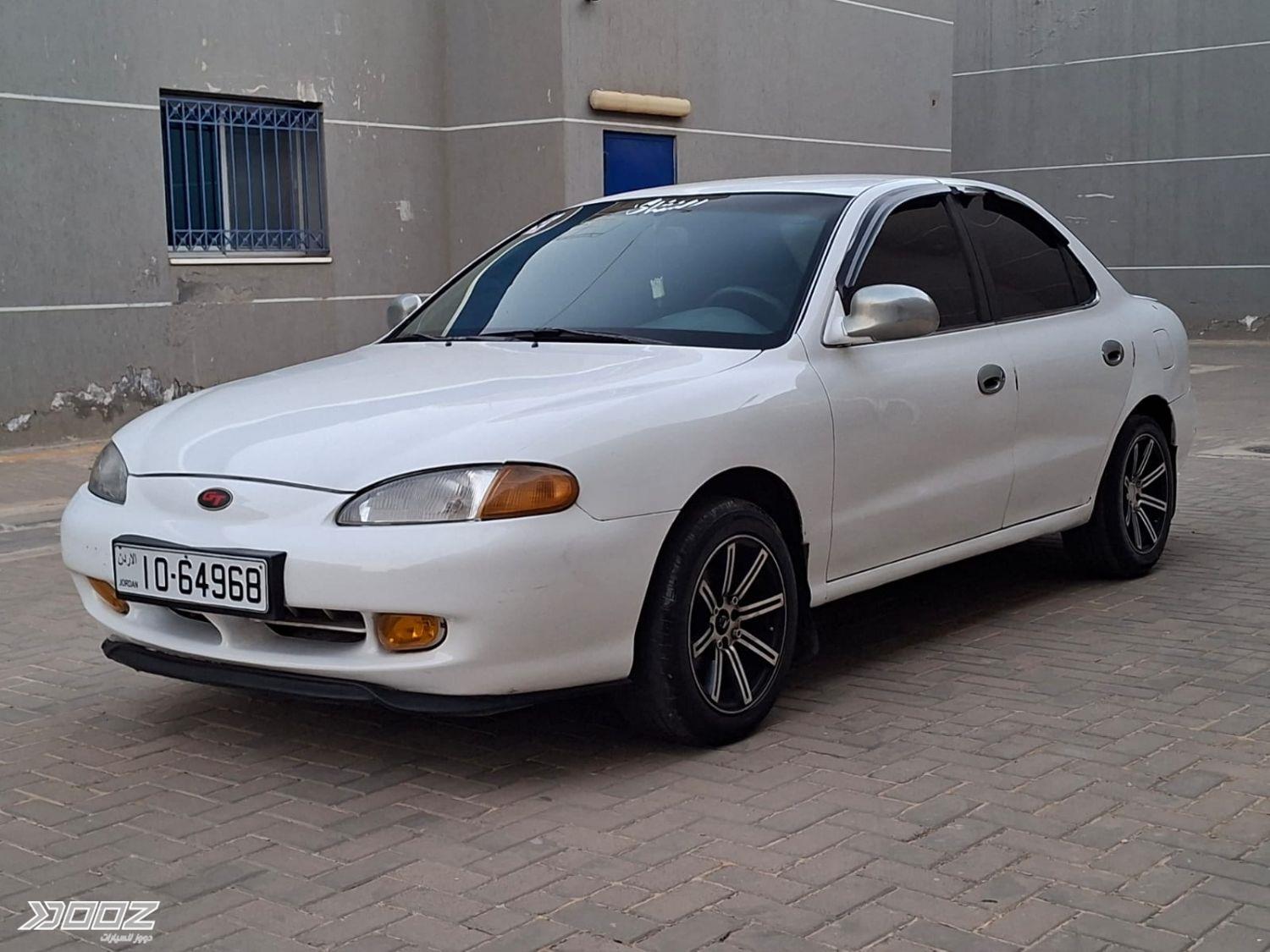 Hyundai Avante 1997 for sale in Ajloun