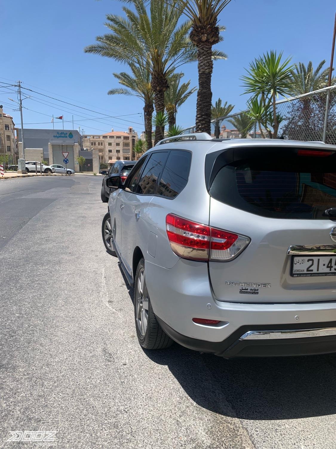 Nissan Pathfinder 2014 for sale in Amman