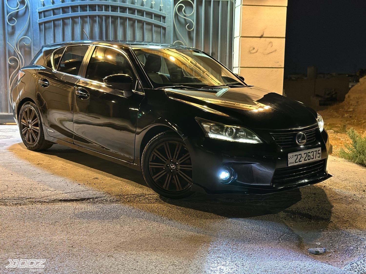 Lexus CT200H 2012 for sale in Zarqa