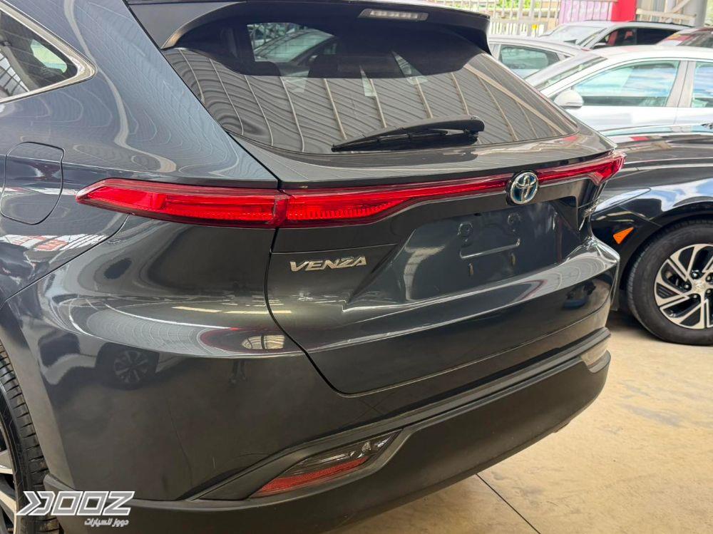 Toyota Venza 2021 for sale in Zarqa-freezone