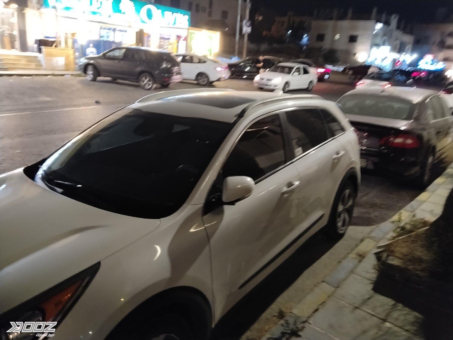 Kia Niro 2017 for sale in Amman