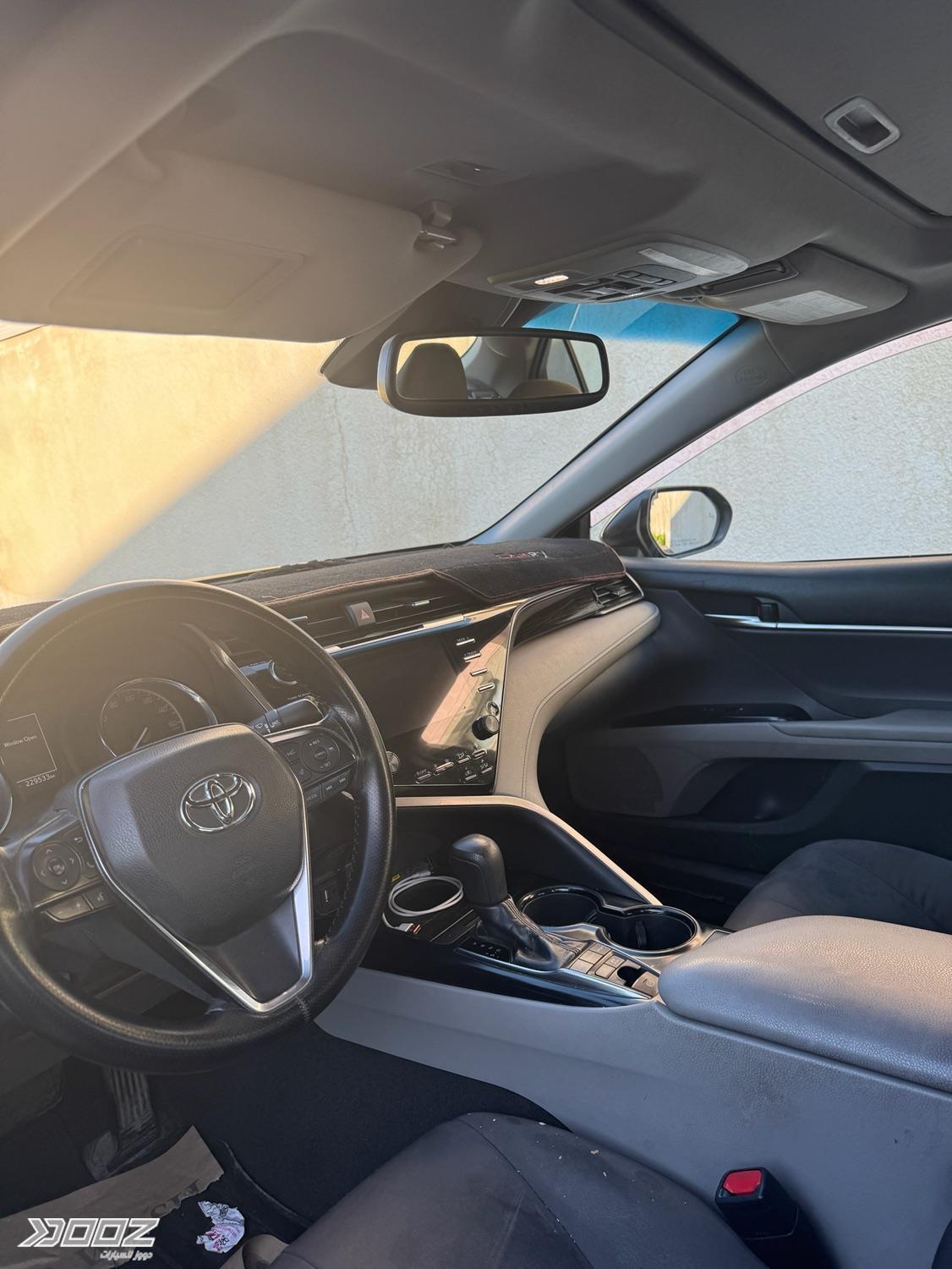 Toyota Camry 2019 for sale in Salt