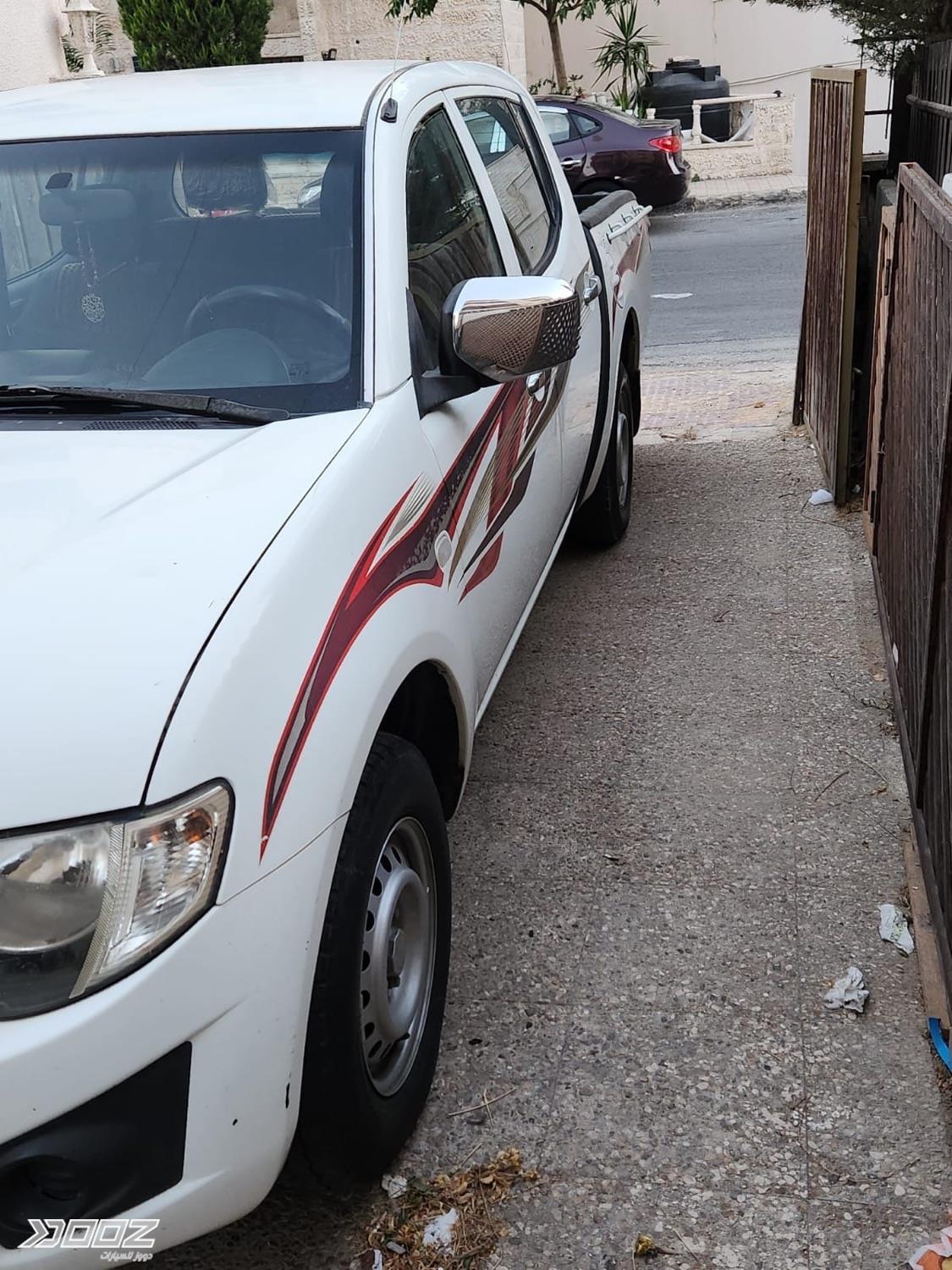 Mitsubishi L200 2015 for sale in Amman