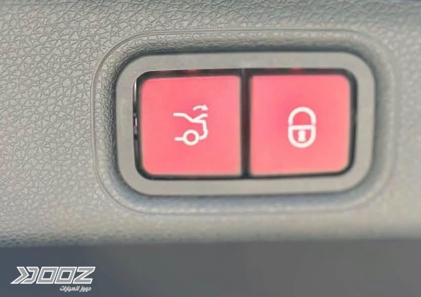 مرسيدس سي 300 2020 للبيع في الزرقاء-المنطقة الحرة
