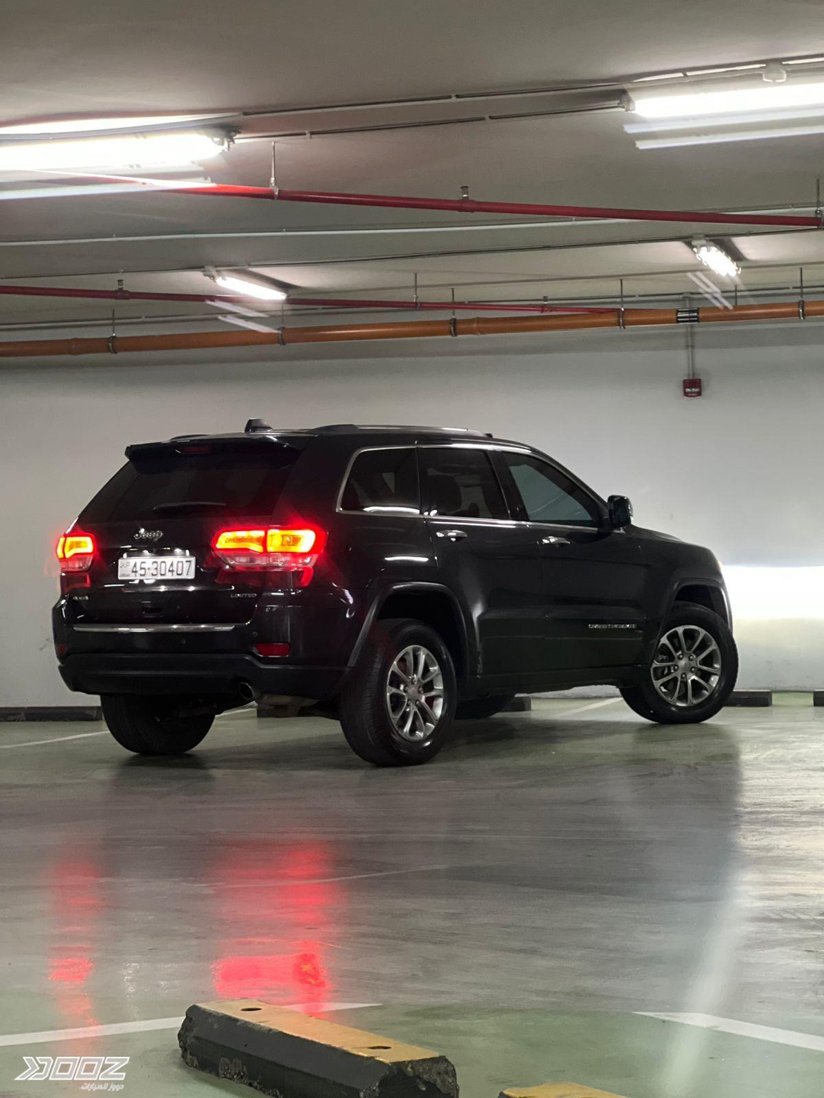 Jeep Grand Cherokee 2016 للبيع في عمان