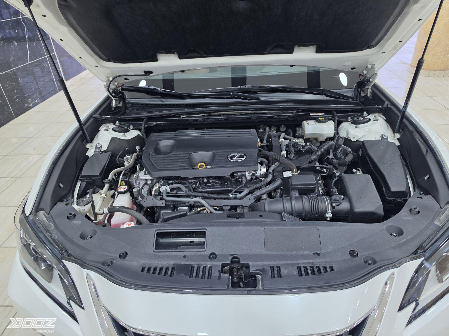 Lexus ES300H 2022 for sale in Amman