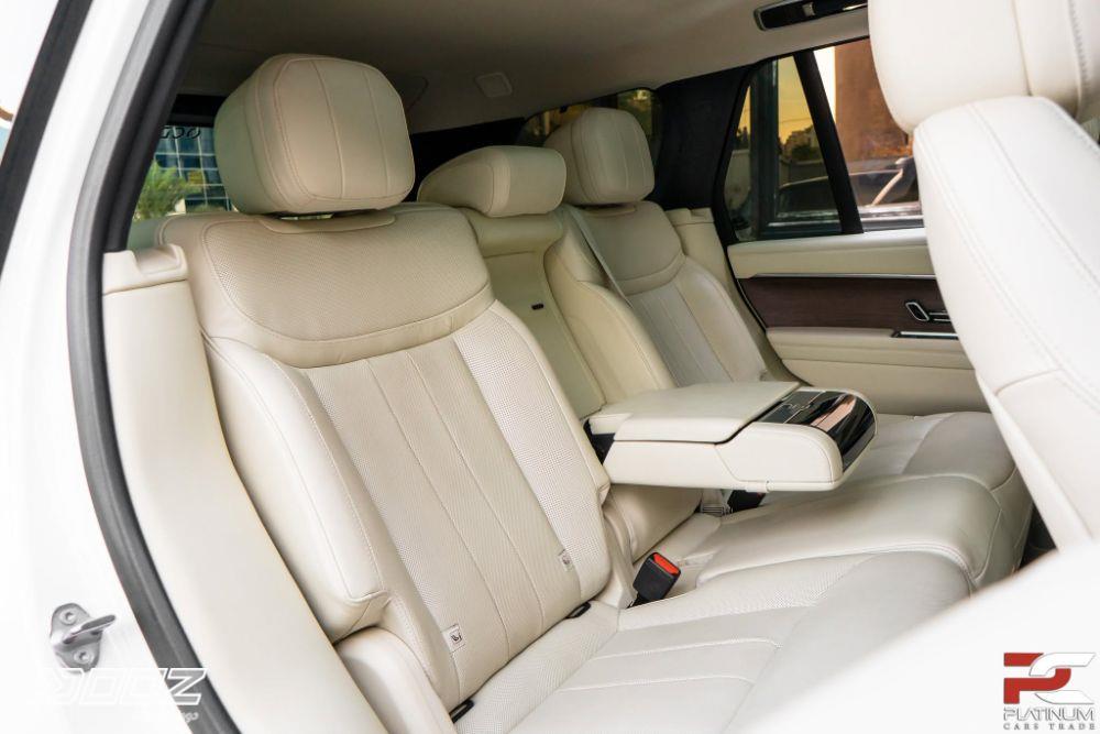 Range Rover Range Rover 2023 للبيع في عمان