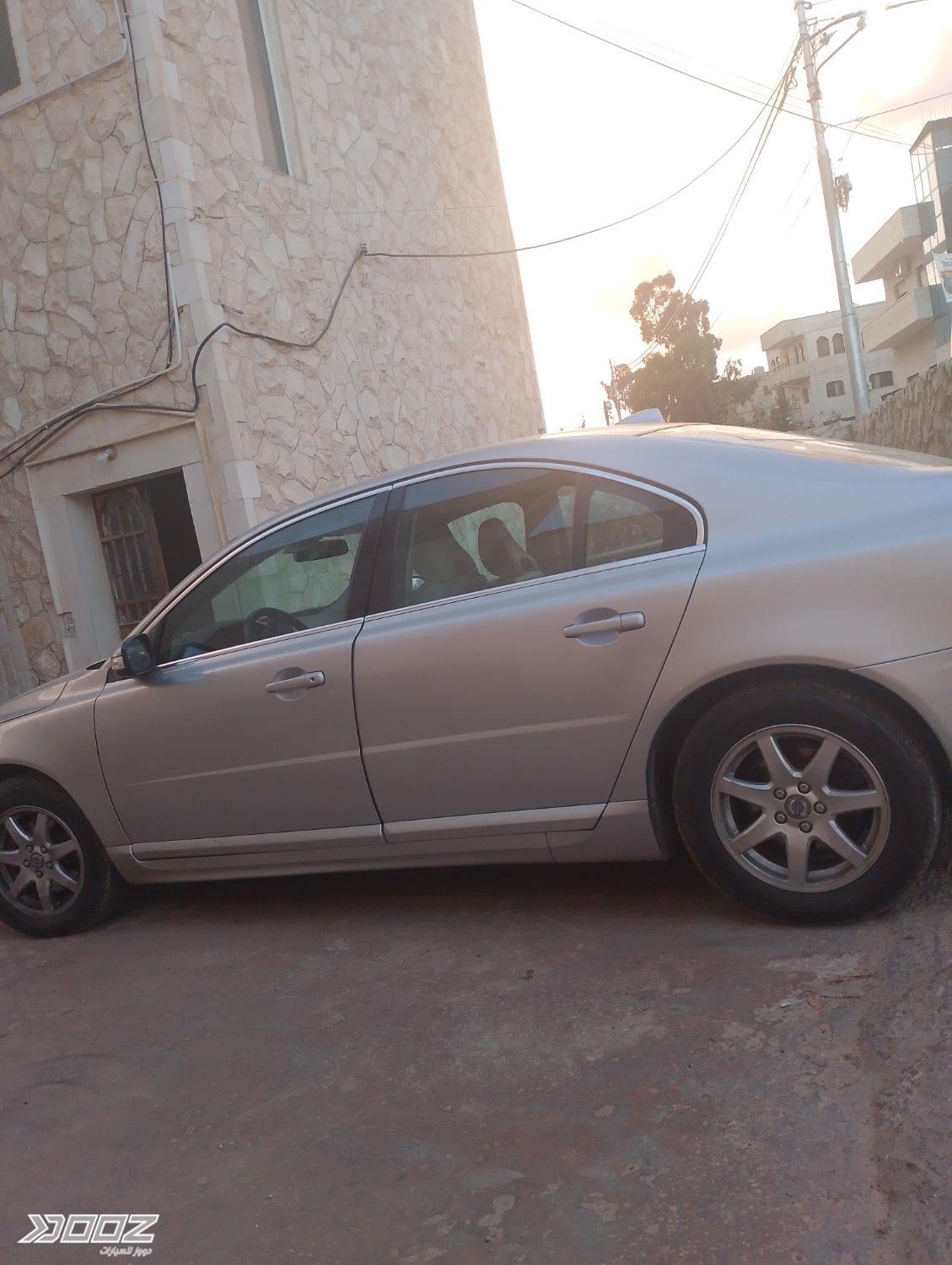 فولفو اس 80 2007 للبيع في السلط