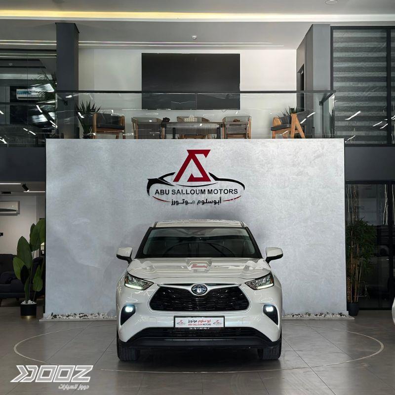 Toyota Highlander 2020 for sale in Zarqa-freezone